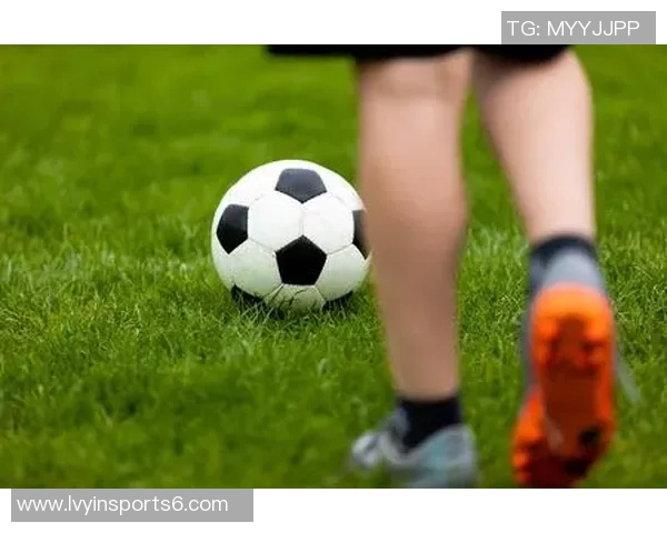 深入解析足球赛的规则与技巧助你成为球场上的高手