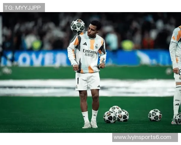 足球夏窗转会潮流解析新星崛起与老将离队的背后故事